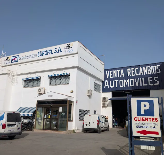Auto Recambios Europa SA - Tienda de repuestos para automóviles en Málaga - foto 2