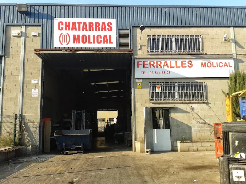 HIERROS Y METALES LL MOLINA, S.L - Chatarrería en Barcelona - foto 2