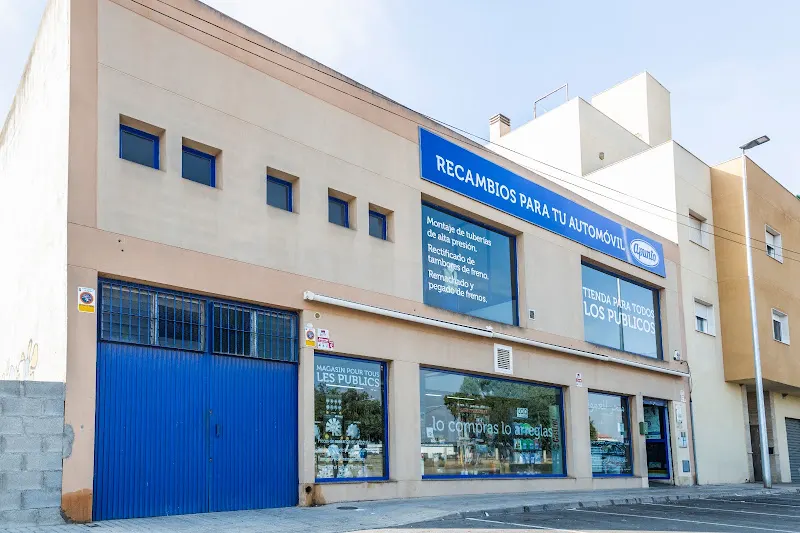 Recambios Apunto - Tienda de repuestos para automóviles en El Ejido - foto 2