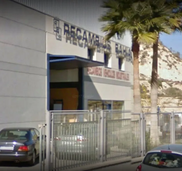 Recambios Bahía - Tienda de repuestos para automóviles en El Ejido - foto 3