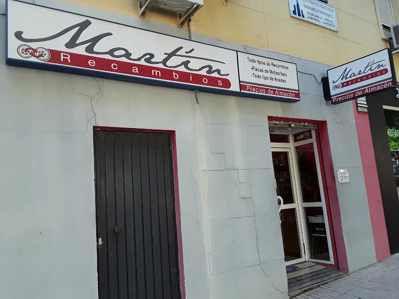 Recambios Martín - Tienda de repuestos para automóviles en Alcalá de Guadaíra - foto 2