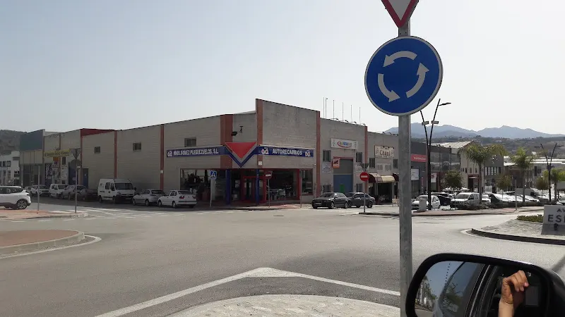AD Málaga Recambios - Coín (Hnos. Gómez Pleguezuelos) - Tienda de repuestos para automóviles en Coín - foto 2