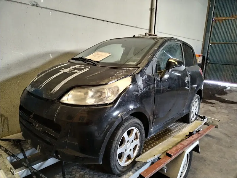 Eracingranada - Tienda de repuestos de automóviles usados en Santa Fe - foto 2