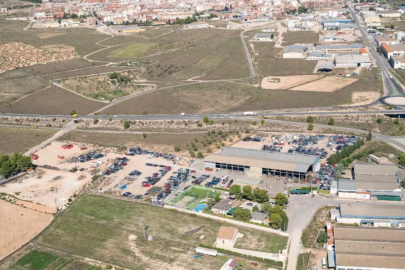 Recuperación y Grúas Lorente S.L. - Desguace en Yecla - foto 2