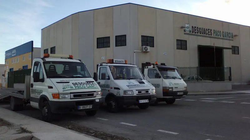 Desguaces Paco García - Oficinas/Recepción vehículos - Desguace en Dolores - foto 2