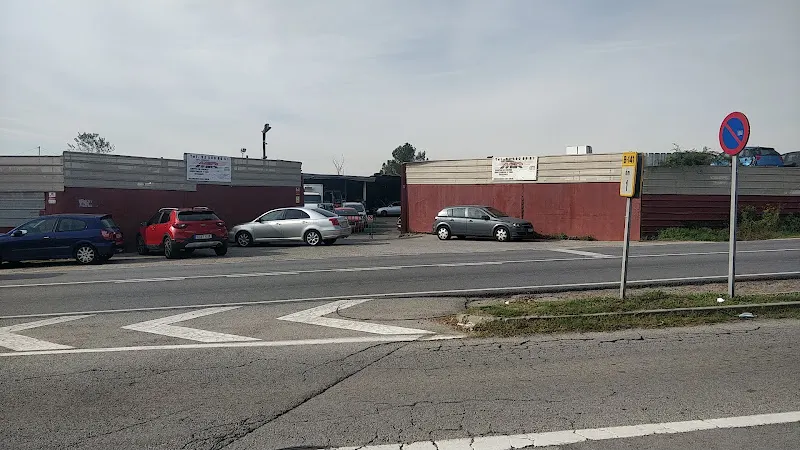 Auto Desguaces Mir - Desguace en Ripollet - foto 2