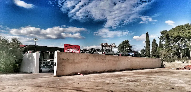 Desguace Velez Petit s.l - Desguace en El Vendrell - foto 2