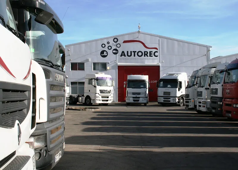 Autorec, S.L. - recambios y vehículos industriales de ocasión - Tienda de repuestos para automóviles en Olesa de Montserrat - foto 2
