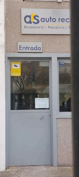 Auto Recanvi Segre Igualada - Tienda de repuestos para automóviles en Igualada - foto 2