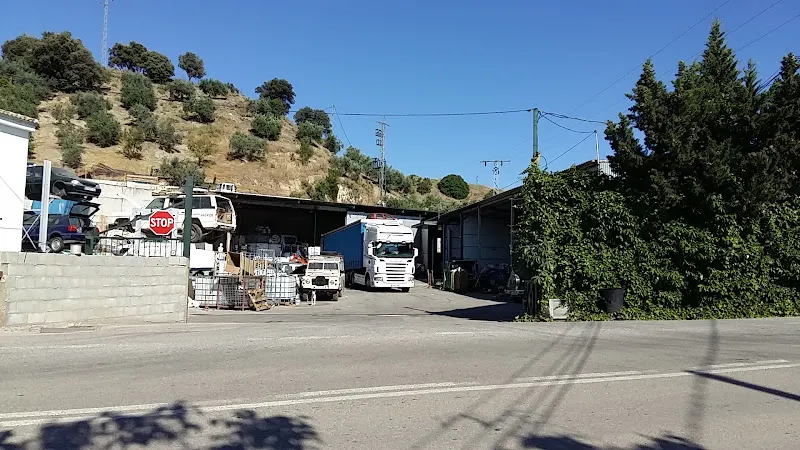 Reciclados prados c.b - Desguace en Priego de Córdoba - foto 2