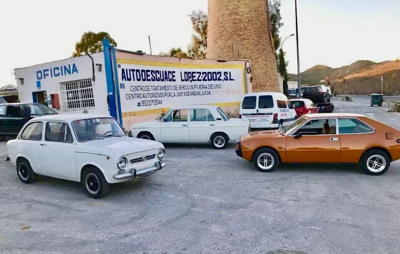 Autodesguaces López 2002 S.L. Desguaces Málaga - Málaga