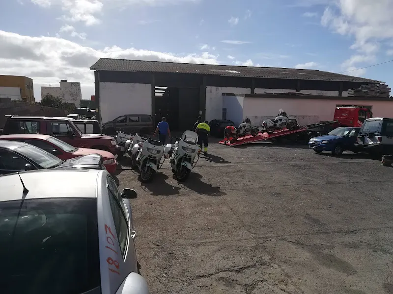Autodesguaces Geneto - Desguace en San Cristóbal de La Laguna - foto 2