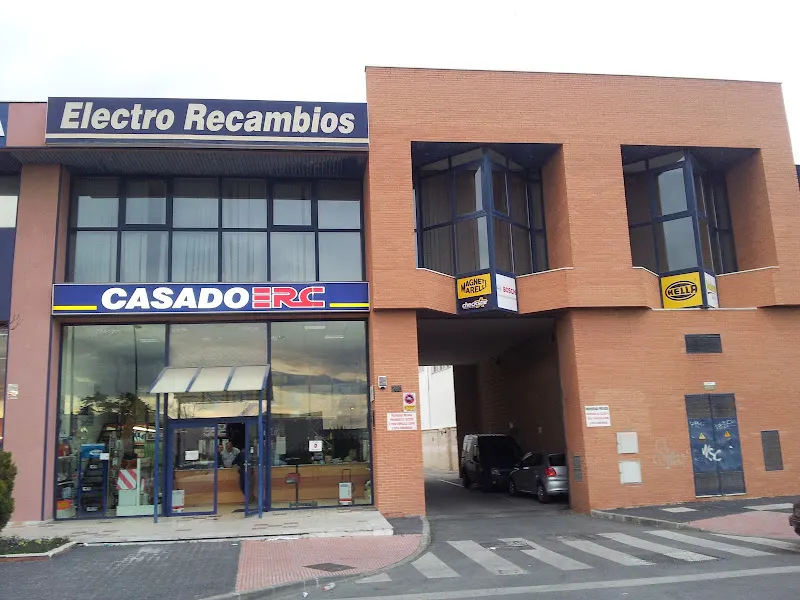 Electro Recambios Casado - Tienda de repuestos para automóviles en Málaga - foto 2