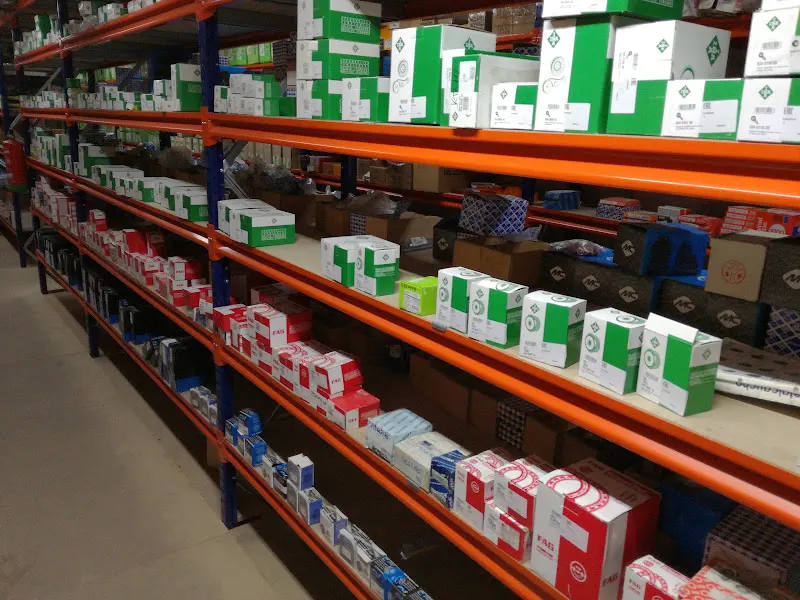 Comercial Aguilera e Hijos - Tienda de repuestos para automóviles en San Sebastián de los Reyes - foto 2