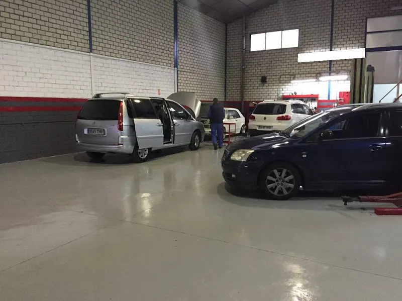 Soluciones Electromecánicas Para el Automóvil. S.L. - Taller de reparación de automóviles en Coslada - foto 2