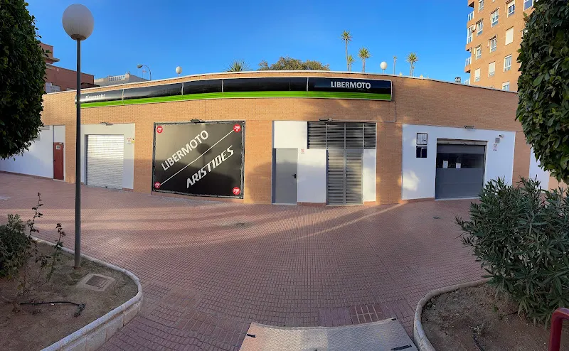 LiberMoto - Concesionario de motos en Almería - foto 2