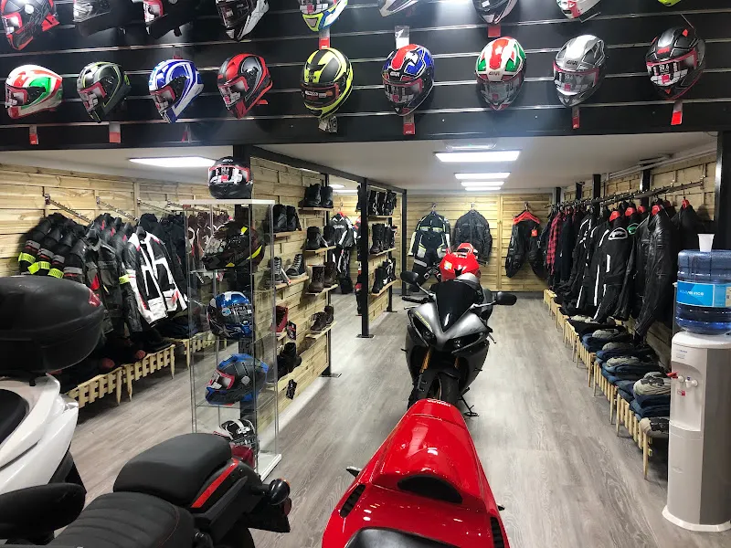 Ortiz Motos y Damotos Almería - Tienda de motocicletas en Almería - foto 3