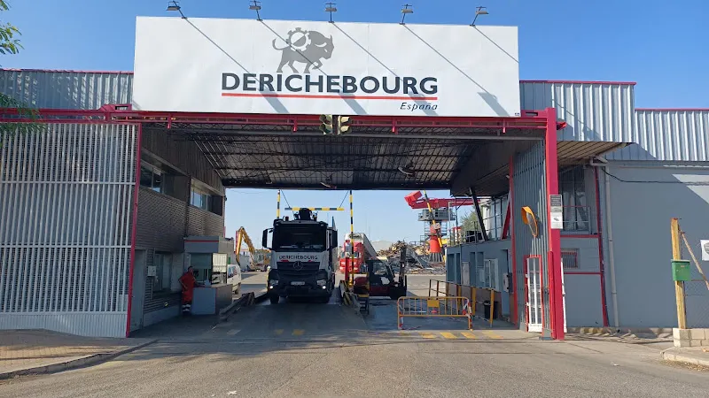 DERICHEBOURG ESPAÑA | Sevilla - Alcalá de Guadaira - Servicio de gestión de residuos en Alcalá de Guadaíra - foto 2
