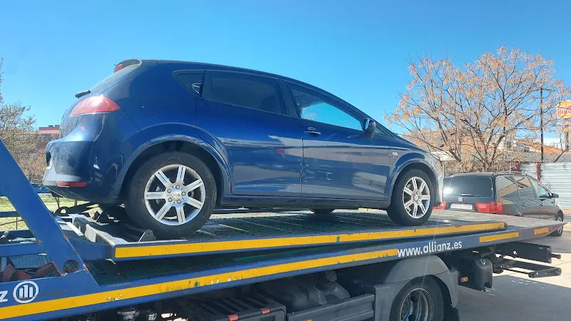 Vender coche al desguace en Madrid - Vender coche averiado-Tasatucoche.es - Collado Villalba