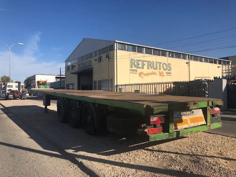 REFRUTOS S.L. Recambio Vehículo Industrial - Tienda de accesorios para camiones en San Martin de la Vega - foto 2