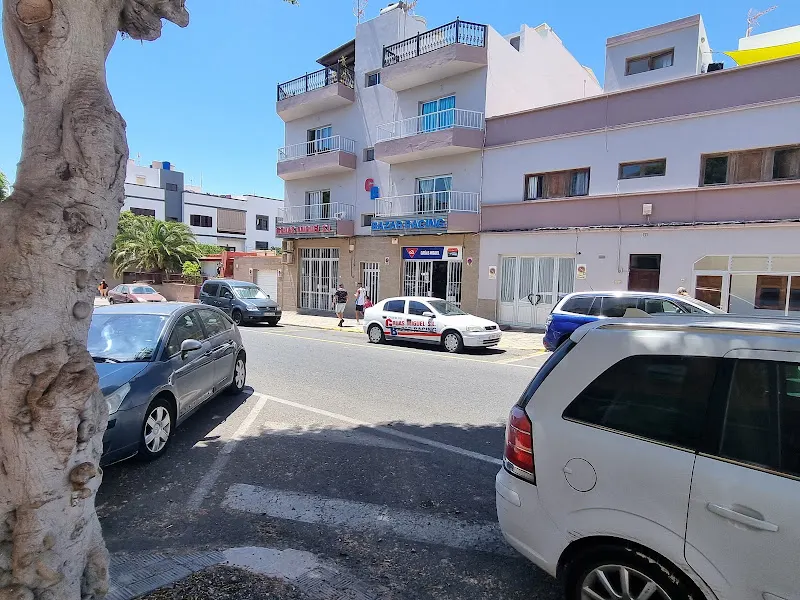 Grúas Miguel Bazar Racing - Puerto del Rosario