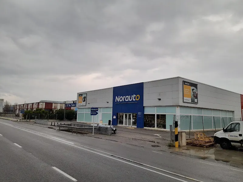 Norauto Tortosa - Tienda de neumáticos en Tortosa - foto 2