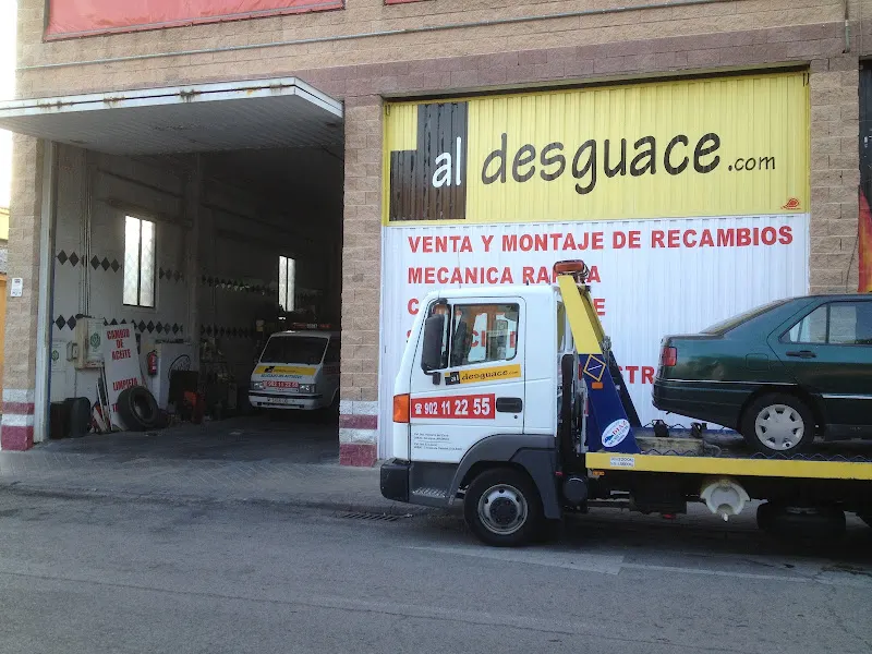 Autodesguaces Díaz Recuperaciones - Alcorcón