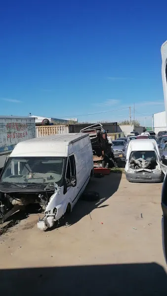 Grúas La Serena S.L. - Servicio de grúa en Villanueva de la Serena - foto 2
