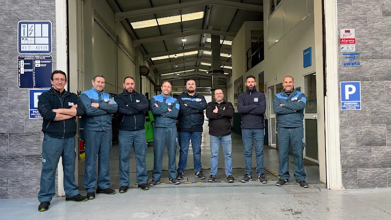 Bosch Car Service - Andaluza de Inyección - Taller de reparación de automóviles en Tomares - foto 2