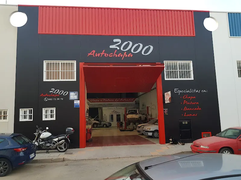 Autochapa 2000 - Taller de reparación de automóviles en Pilar de la Horadada - foto 2