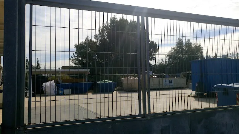Deixalleria Cala De Bou - Centro de reciclaje en Sant Josep de sa Talaia - foto 2