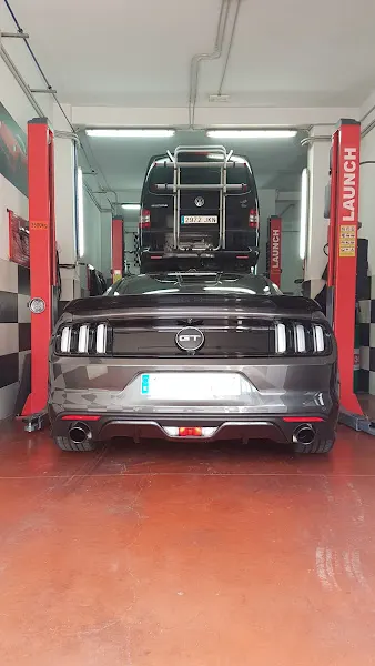 Castrol Service Rpm Daytona - Taller de automóviles en Campello - foto 2