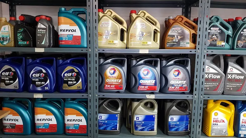Auto Recambios La Cinta, SL - Tienda de repuestos para automóviles en Lepe - foto 2