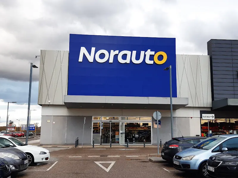 Norauto - Tienda de neumáticos en Arroyo de la Encomienda - foto 2