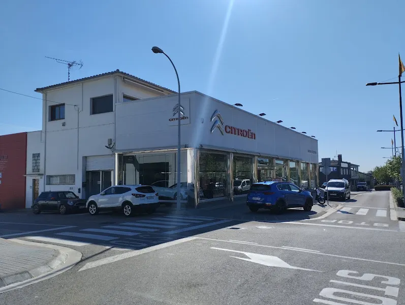 GARATGE GRABULEDA, S.L. - Concesionario de automóviles en Banyoles - foto 2