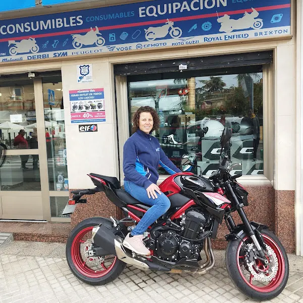 Eurocenter Moto - Tienda de repuestos para motos en Granada - foto 2