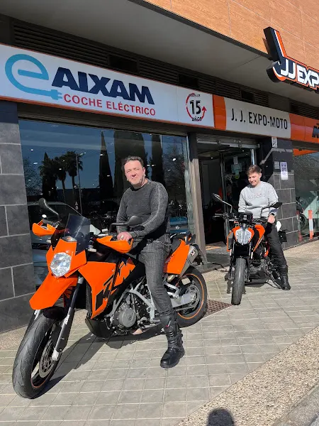 JJExpomoto | Concesionario KTM Oficial y BAJAJ en Granada - Exposición y Ventas - Granada