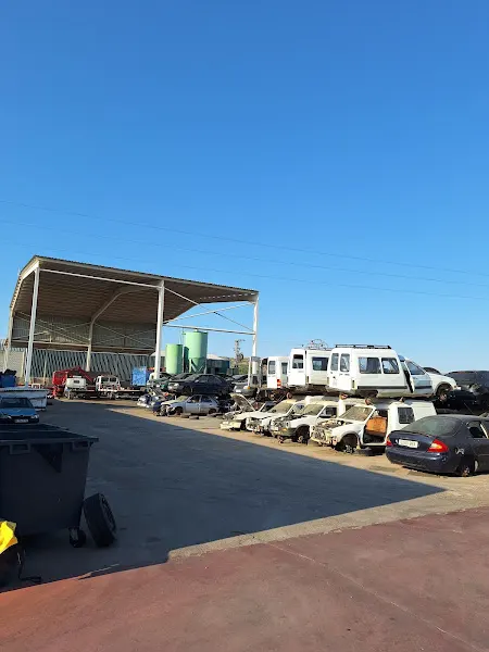 DESGUACE IPPS MOTORES Y TURBINAS - Desguace en Navalmoral de la Mata - foto 2