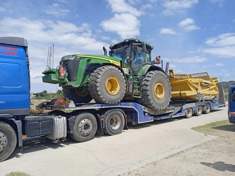 DESGUACES Y GRUAS A5 - Navalmoral de la Mata
