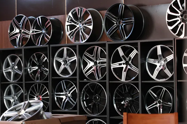 Autollantas24 - Tienda de accesorios para automóviles en Quintanar de la Orden - foto 2