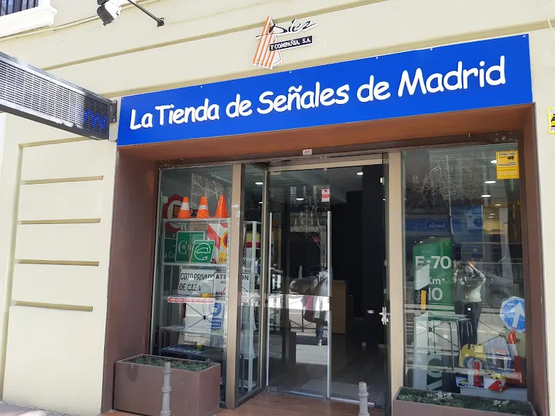 Diez y Compañía, S.A. - Tienda de señalización en Madrid - foto 2