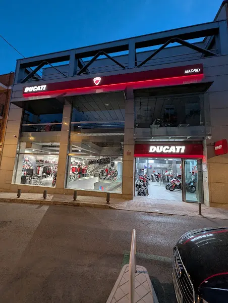 Ducati Madrid - Concesionario de motos en Madrid - foto 3