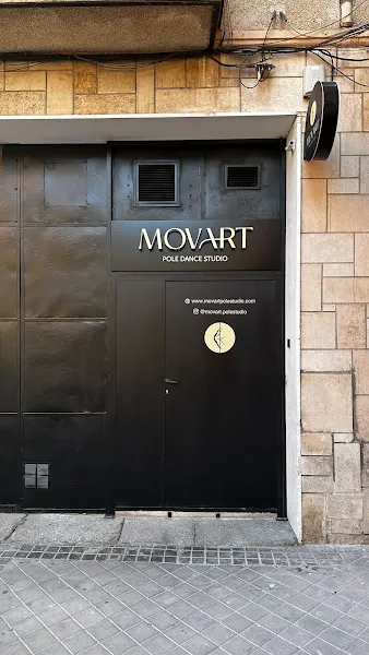CR MADRID RECAMBIOS DE AUTOMOVIL SL - Tienda de repuestos para automóviles en Madrid - foto 2