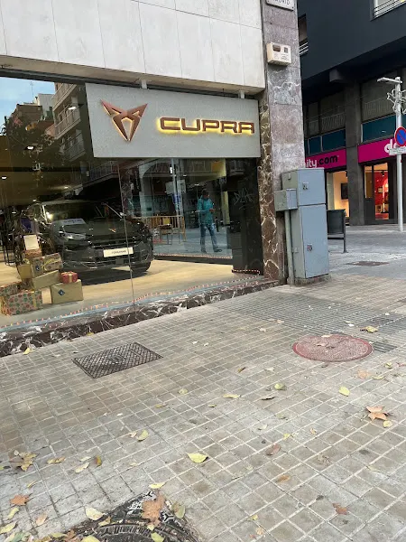 Catalunya Motor Concesionario Oficial CUPRA en Barcelona - Concesionario Seat en Barcelona - foto 2