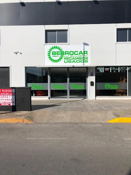 Berrocar Desguace | Centro autorizado, recambios y piezas de segunda mano - Desguace en Coria del Rio - foto 2
