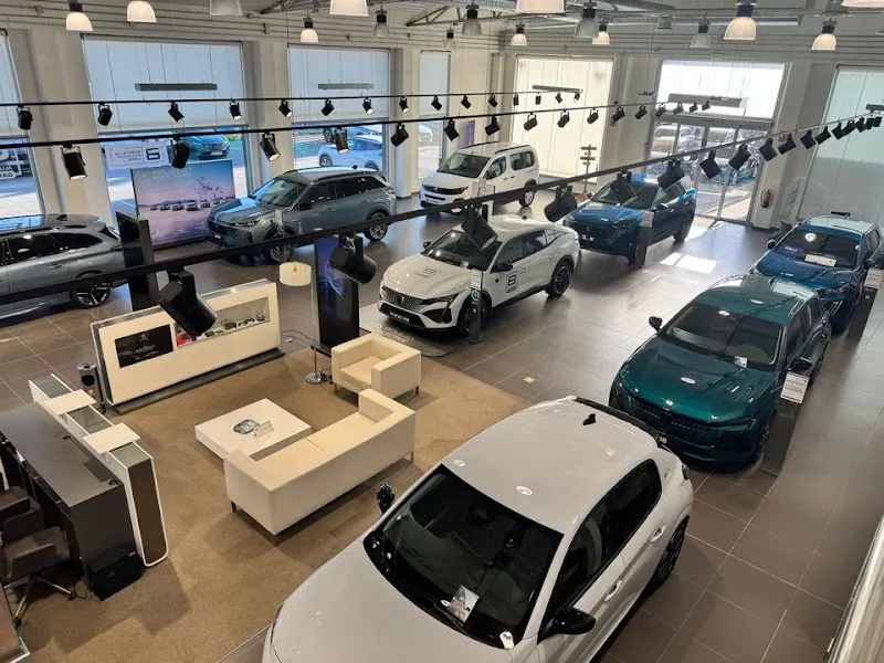 PEUGEOT STELLANTIS &YOU SEVILLA - Calonge