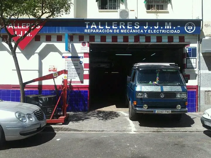 Talleres J J M S C - Taller de reparación de automóviles en Sevilla - foto 2
