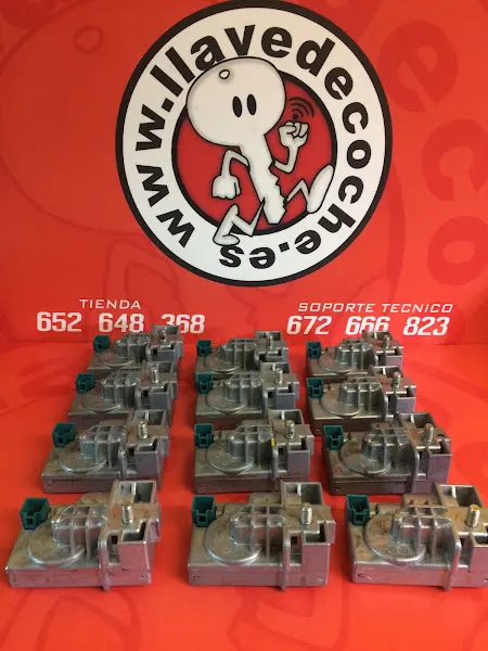 LLAVE DE COCHE - Taller de reparación de automóviles en Sevilla - foto 2