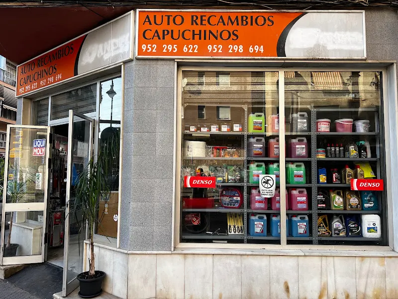 Auto Recambios Capuchinos - Tienda de repuestos para automóviles en Málaga - foto 2