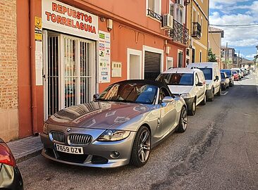 AF1QipNcIEe7pwro1ksWAmjCg5Utv9ZyeAMEf2d6__YM=w1500-h1500-k-no